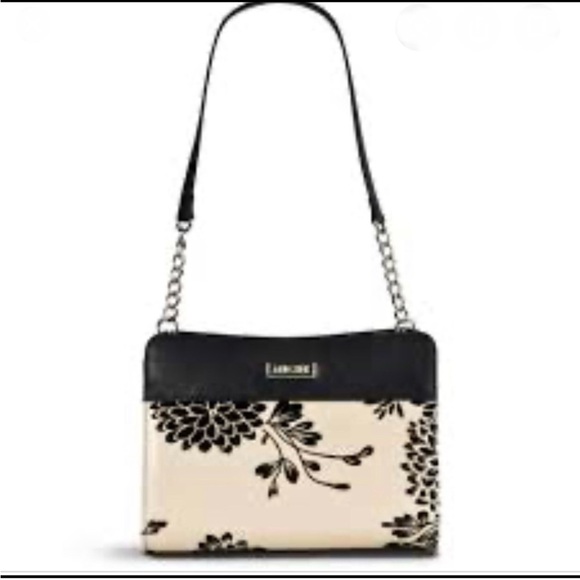 Miche Handbags - Nwt Miche Red “Liz” collection petite purse shell. 8.”5 x 6.5”